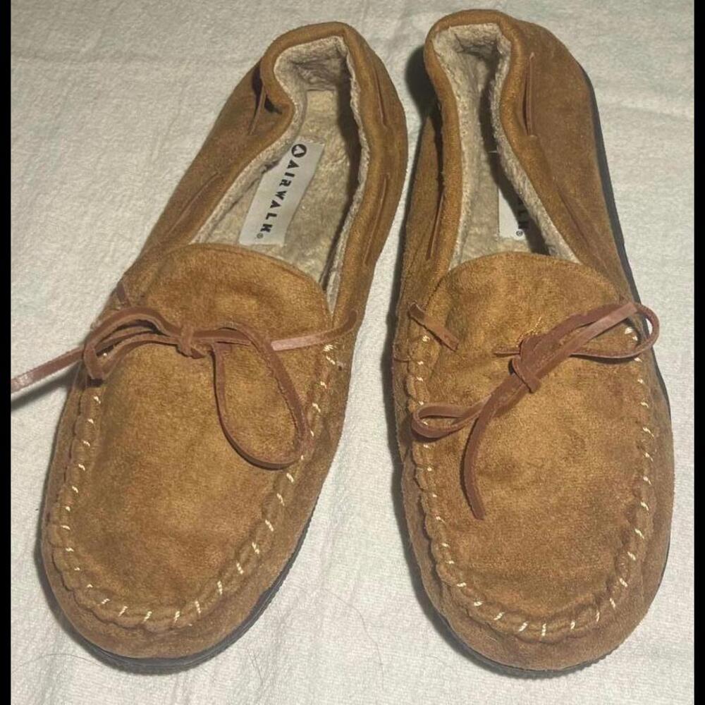 Cozy Tan Suede Moccasin Slippers - Size 10 (USA)
